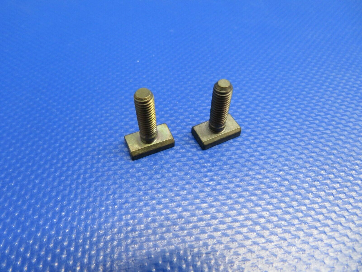Cessna / Beech Pratt & Whitney Bolt P/N 3024618 LOT OF 2 NOS (1120-426)