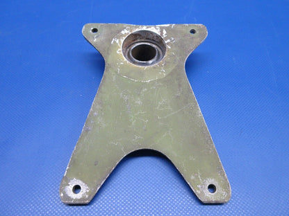 Piper Main Gear Trunnion RH Casting 87043 (0324-1063)