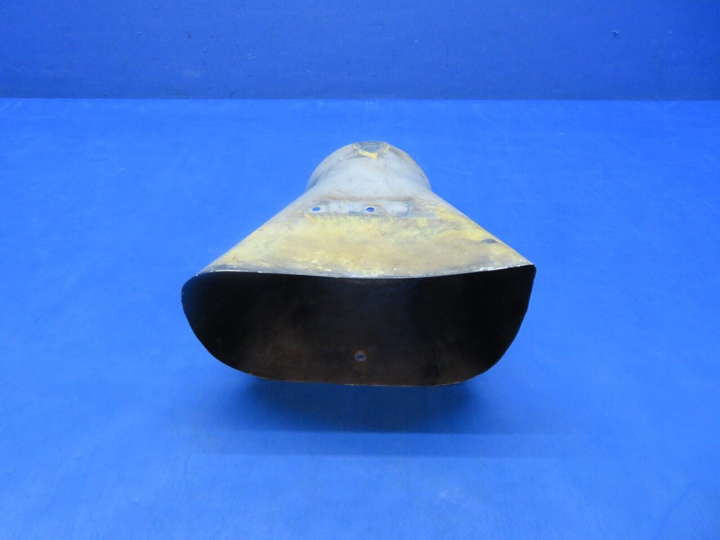 Early Cessna 310B Muffler Diffuser Assy LH INBD RH OTBD 0850626-11 (1223-166)