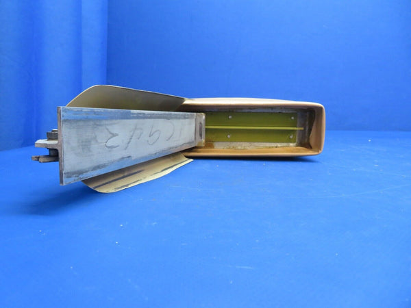 Beech 95-B55 Baron Front Seat Armrest P/N 35-534372-77 w/ Brackets  (1222-892)