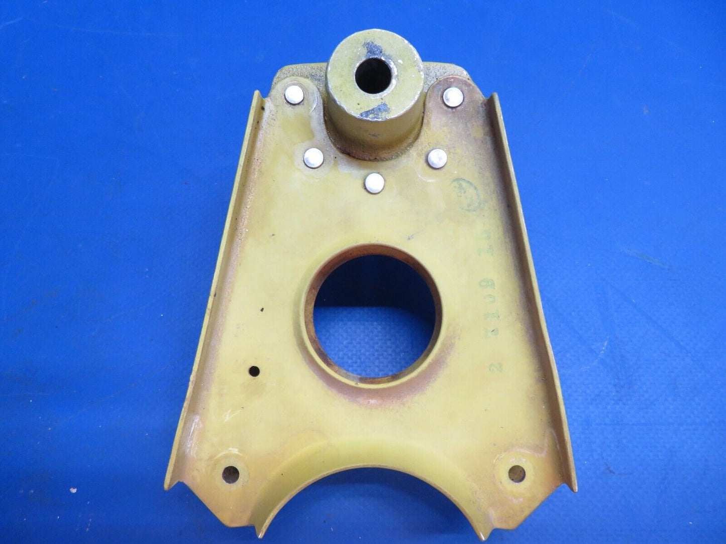 Lake LA-4-200 Bellcrank Assy Aileron P/N 2-7109-3 (1222-975)