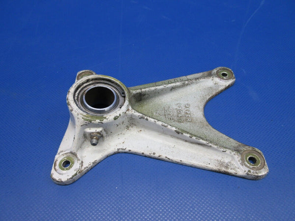 Piper Main Gear Trunnion RH Casting 87043 (0324-1063)