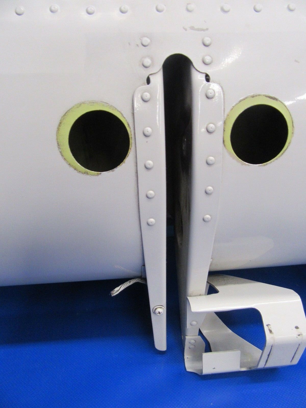 Beech Baron 58P Flap Assy LH P/N 102-160000-601 (0118-177)