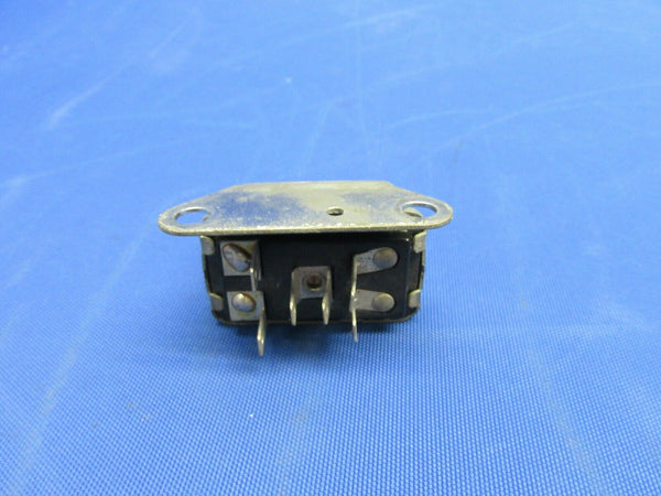 Cessna 182P Switches, Electric Circuit Breaker 20,15, 12V Relay (0920-350)