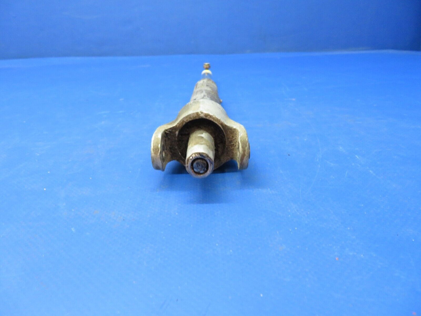 Beech C-35 Bonanza RH Flap Actuator Assy P/N 45-521212-1 (1122-171)