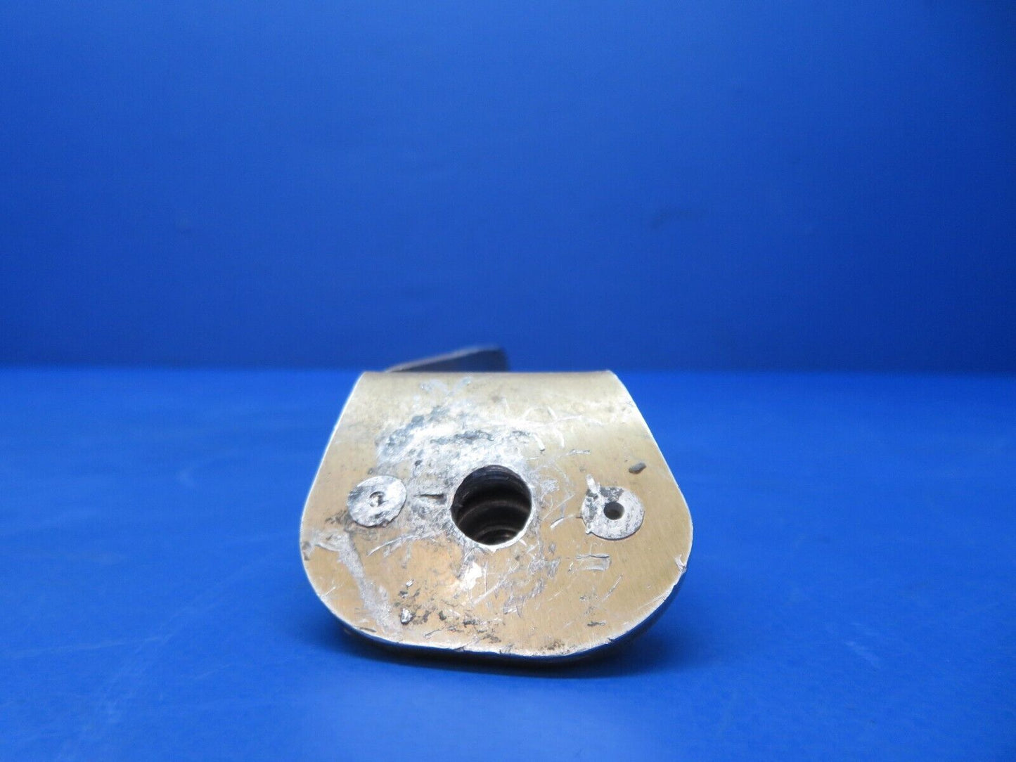 Diamond DA-42 Mounting Bracket RH Front Seat P/N D60-2511-00-63 (0623-491)
