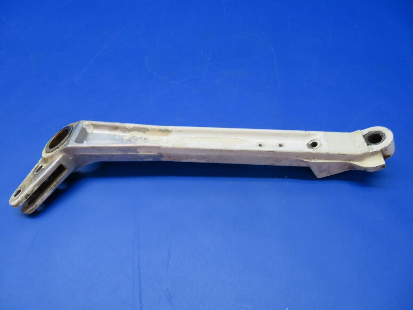 Piper PA-31 Main Gear Side Link AFT LH P/N 29507-3 Casting # 57444-3 (1022-324)
