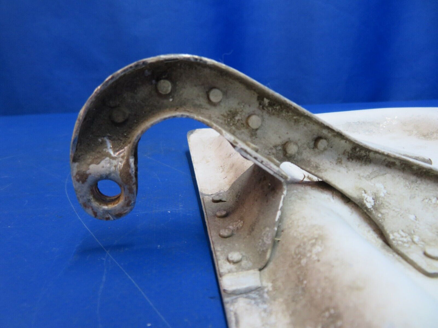 Beech 95-B55 Baron LH OTBD MG Door w/ Rods & Hinges P/N 35-815055-68 (0123-565)