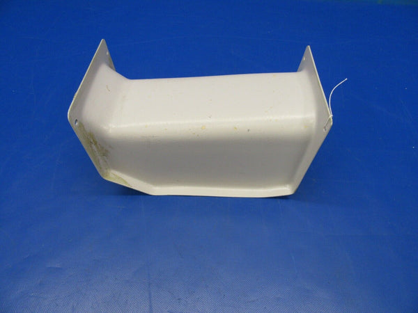 Diamond DA40-180 Center Console Funnel P/N DA4-2520-20-00 (0219-389)