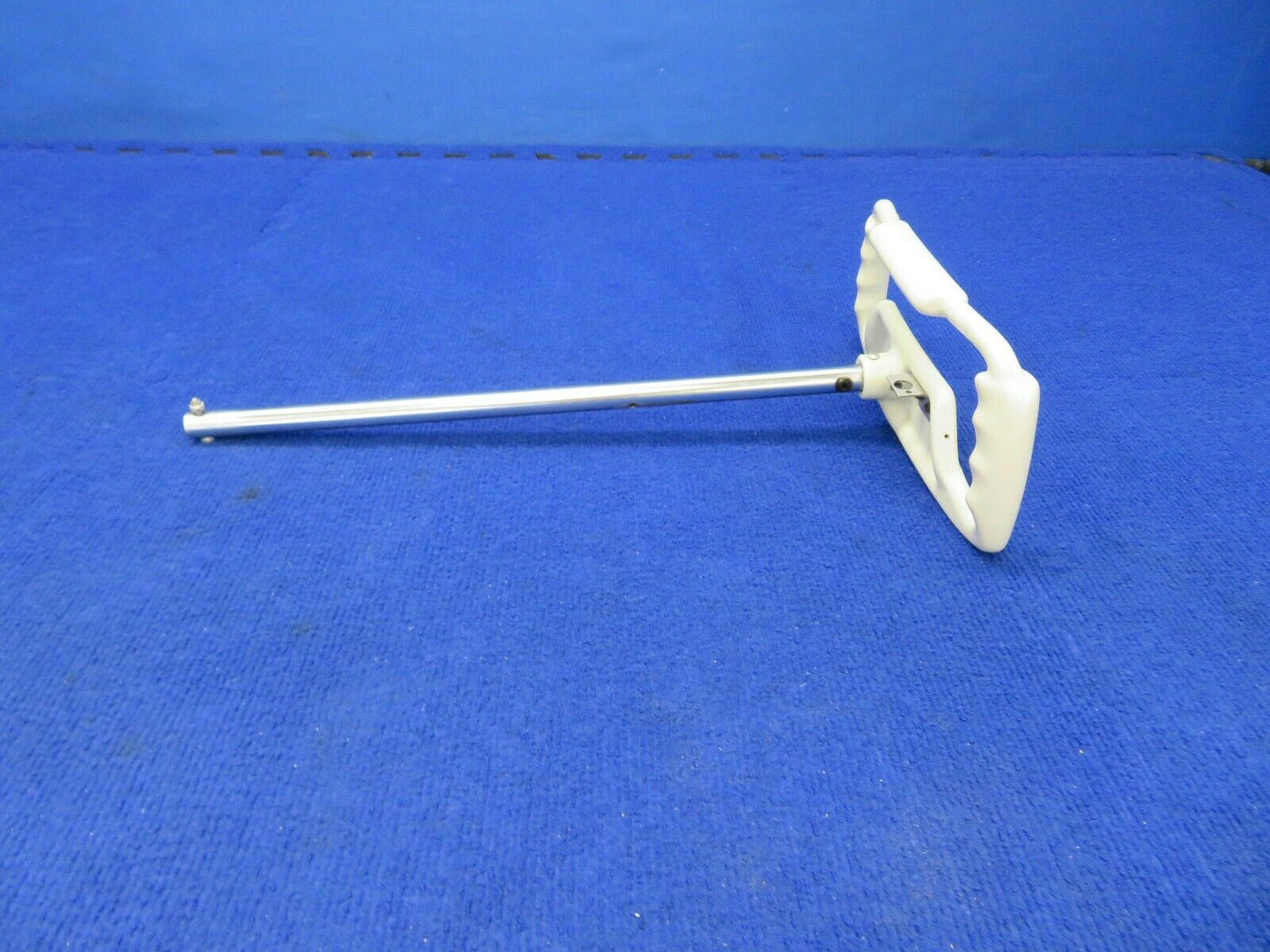 1956 Cessna 310 Control Wheel / Yoke & Tube P/N 0861300-47 (0422-472)