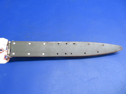 Cessna Hinge Assy - Cabin Door P/N 0511106-107 NOS (1122-631)