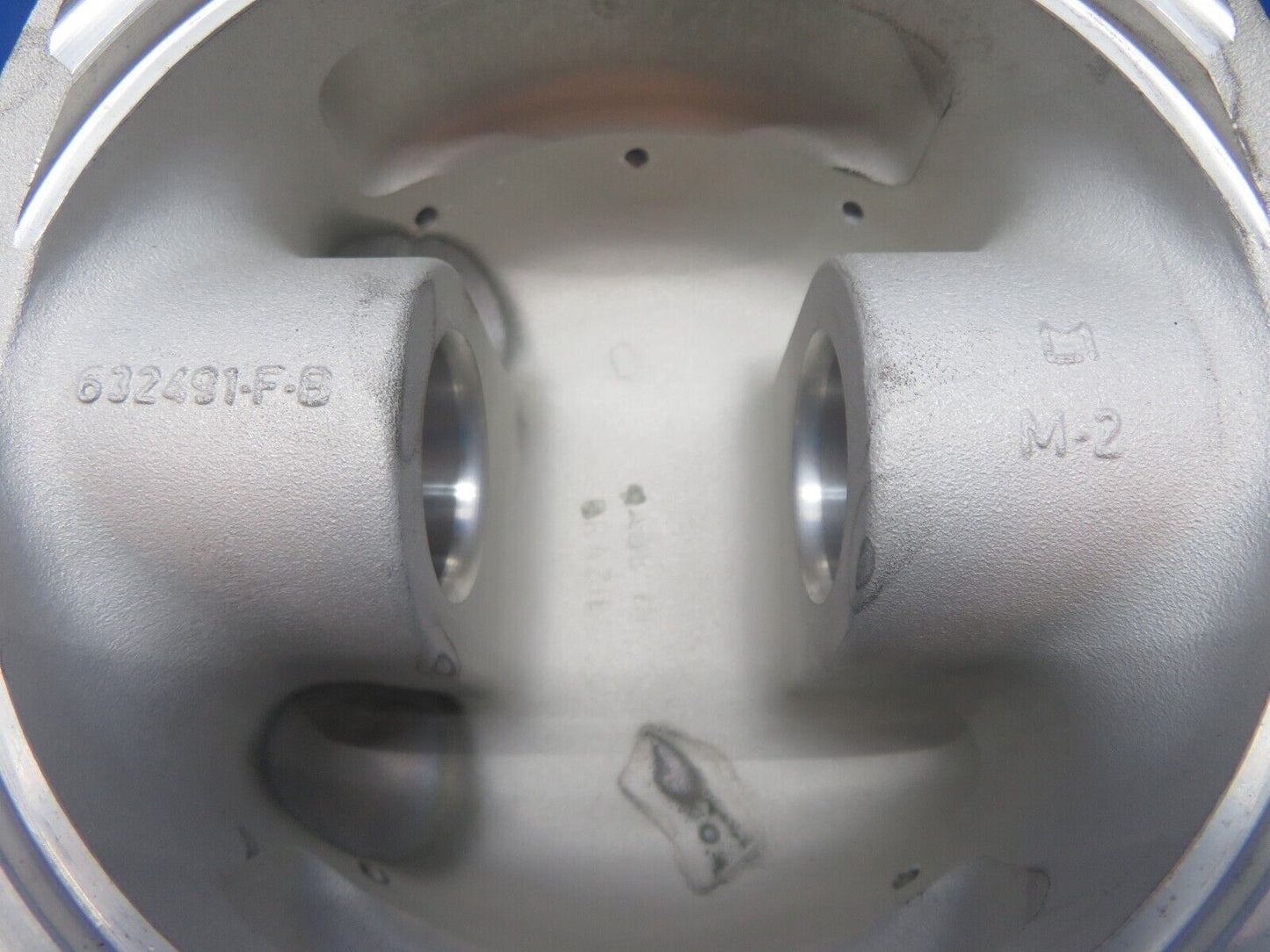Continental Piston P/N 640945 NEW OLD STOCK (0923-664)