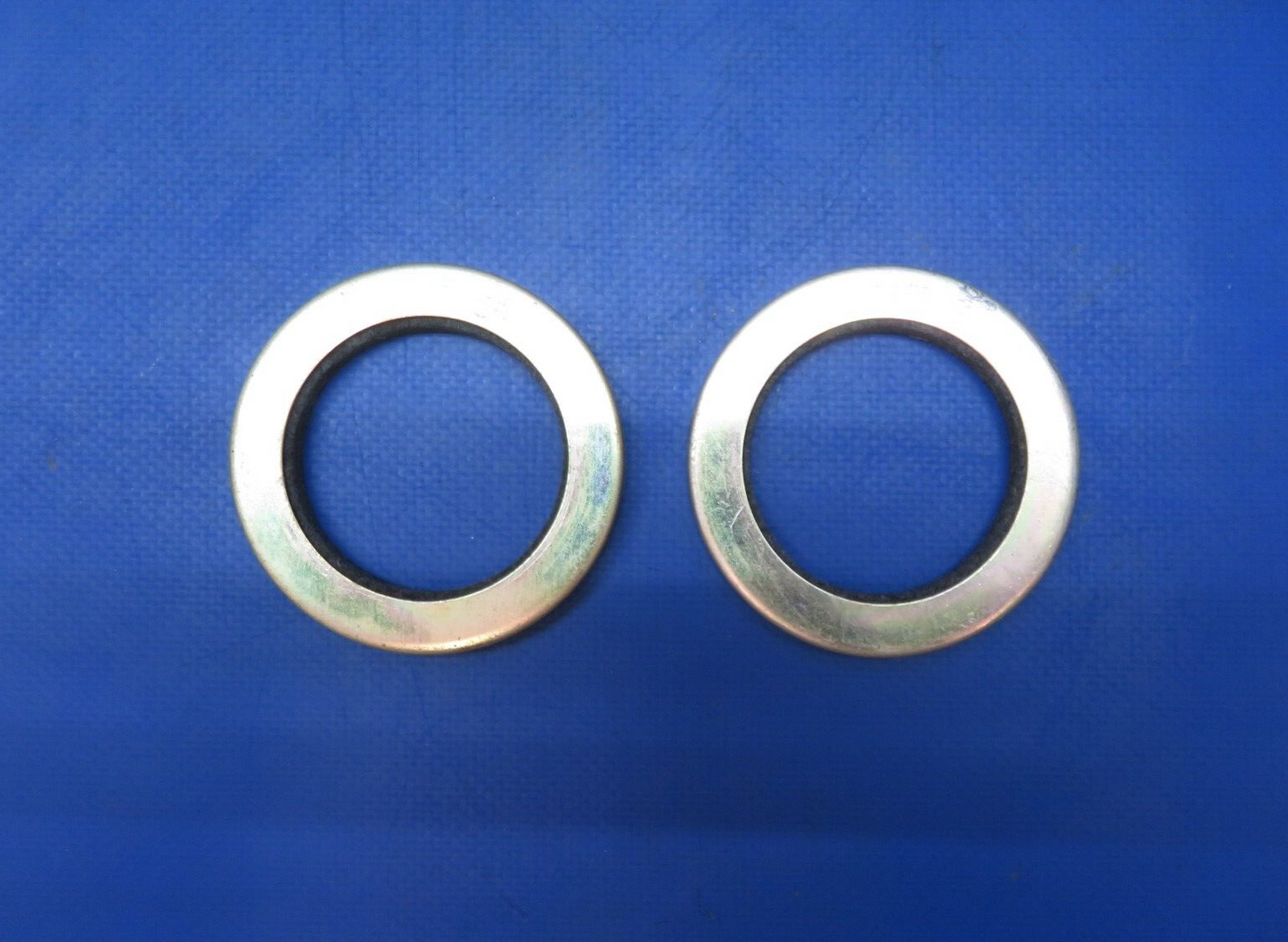 Piper Gear Seal w/ Felt P/N 214595 LOT OF 2 NOS (0623-450)