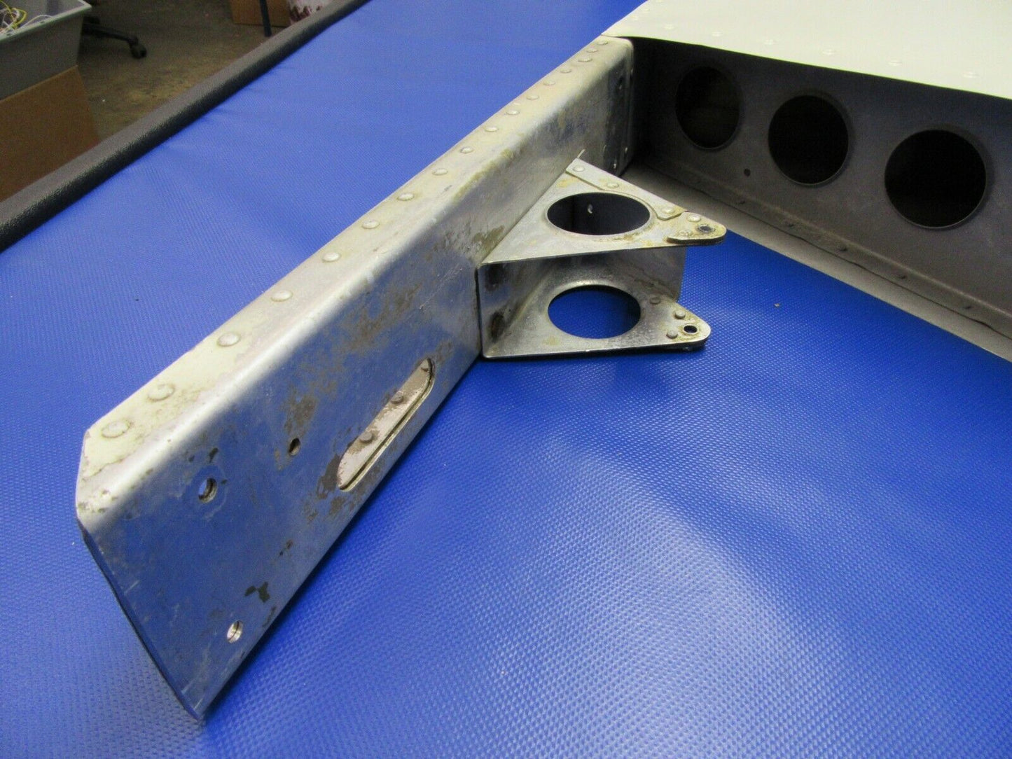 Cessna 177RG Cardinal Vertical Fin / Stabilizer, P/N 1731000-201 (1220-214)
