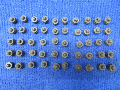 Continental Rubber Bumper Grommet P/N 626891 LOT OF 50 NOS (0722-481)