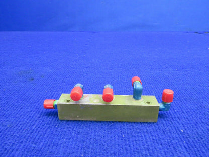 Piper PA-28R-201T RH Hydraulic Manifold P/N 67521-00 (0222-665)