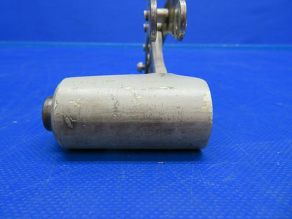Cessna 310P Bellcrank Assy RH Main Gear P/N 0841104-4 (0620-741)