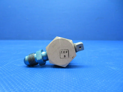 Cessna 401 / 401A Oxygen Outlet Valve P/N C166006-0104 (1223-372)