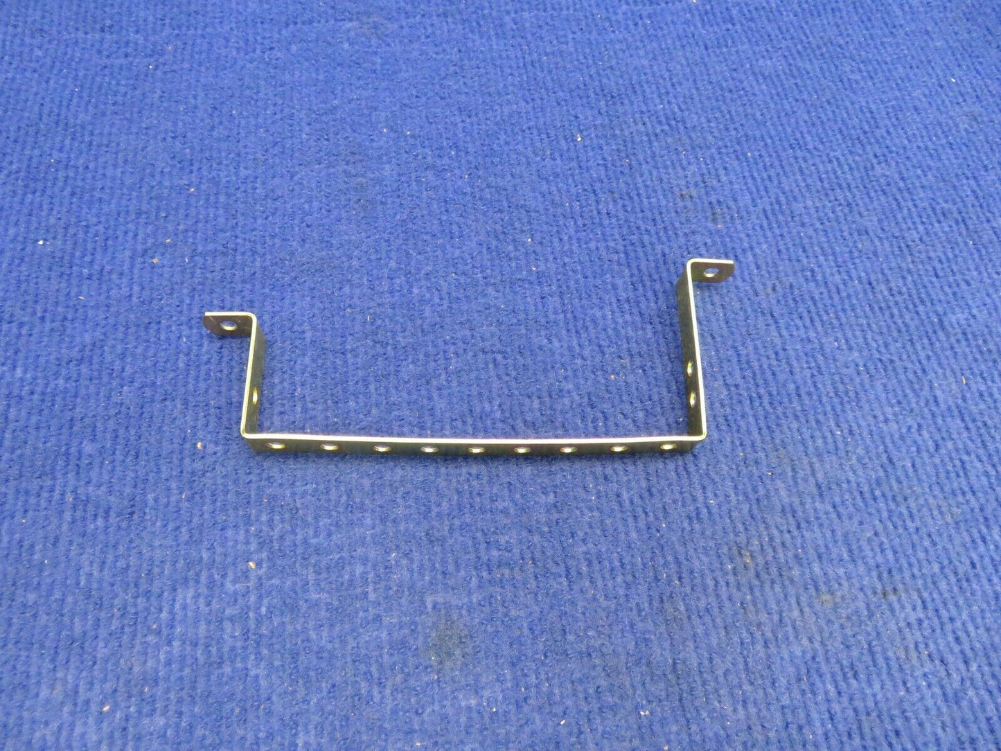 Continental Bracket Fuel Distribution P/N 626486 NOS (0322-520)