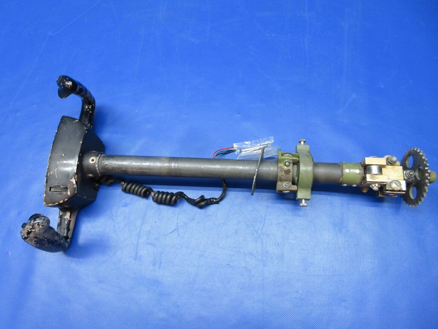 Cessna 401 / 401A RH Control Wheel / Yoke Assy P/N 0896132-20 (0124-1411)