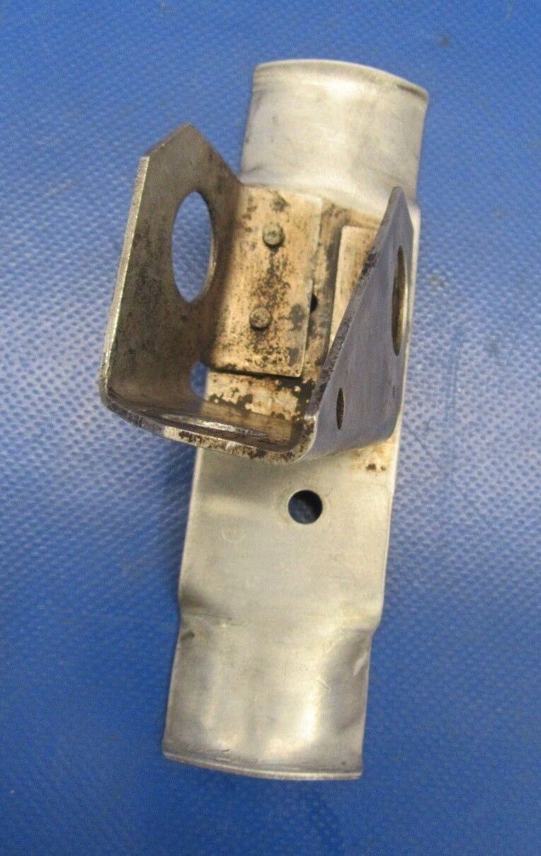 Cessna 310R Continental IO-520-MB Prop Control Bracket P/N 0852000-41 (1218-16)