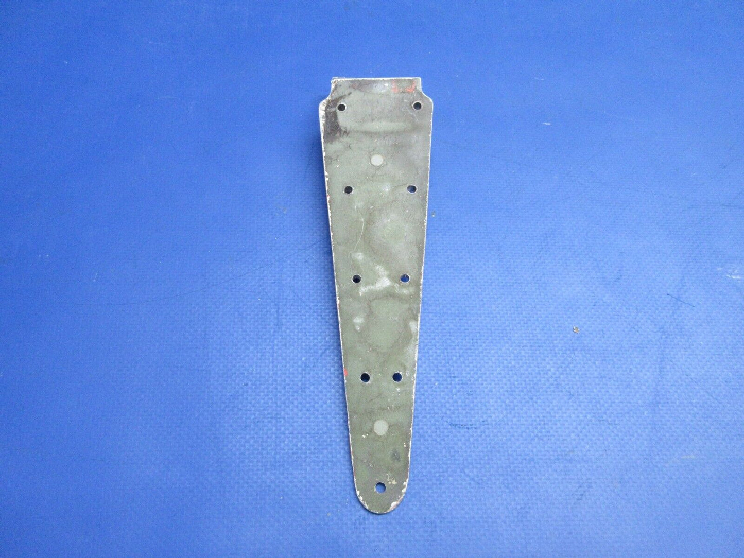 Cessna 401 LWR Hinge Half Cargo Door P/N 5011285-1 (0523-424)
