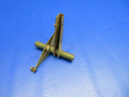 1960 Cessna 210 Bellcrank Flap RH P/N 1260061-2 (0221-168)