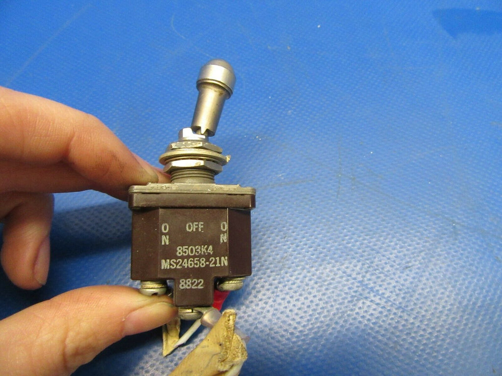 Avionics Rocker Switch Cessna Toggle Switch 28V P/N MS24658-21N (0519-424) – Safe Skies ...