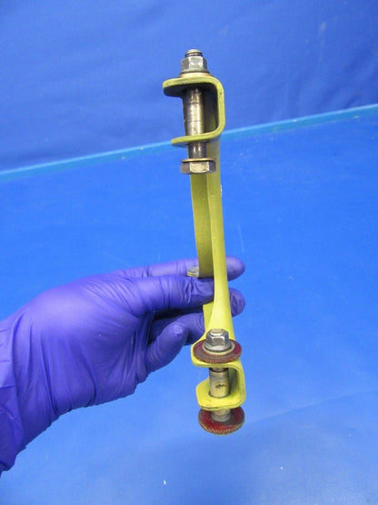 Beech Baron 58P Arm Assy LG Main P/N 35-815007-4 (0418-21)
