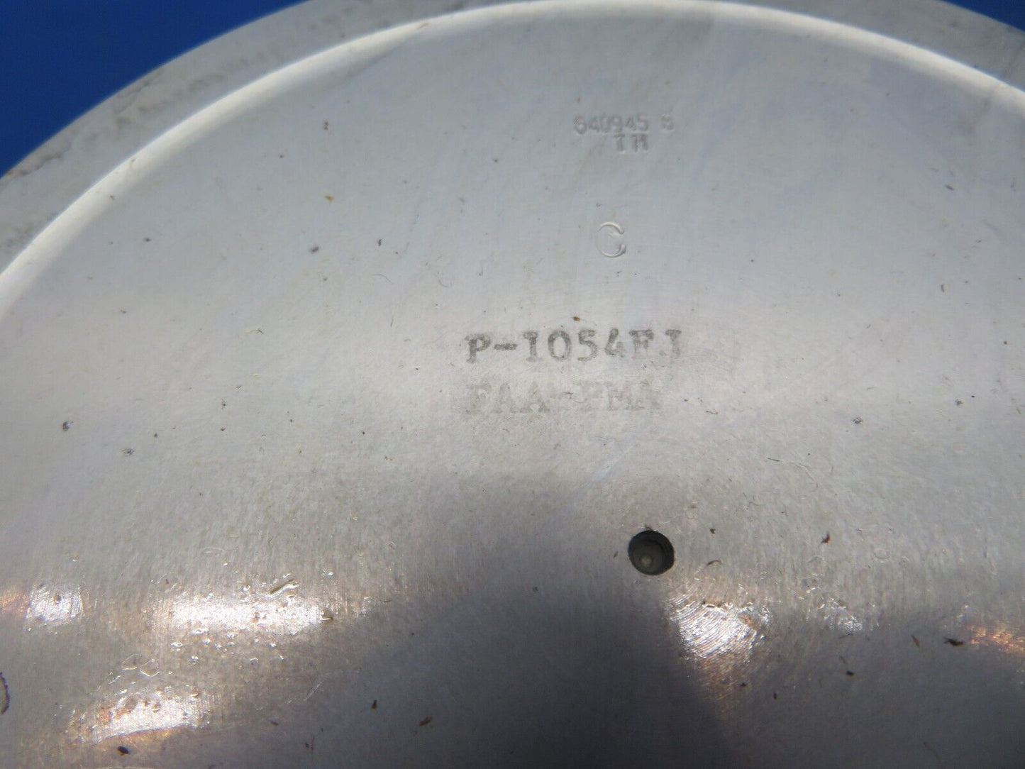 Continental Piston P/N 640945 NEW OLD STOCK (0923-664)
