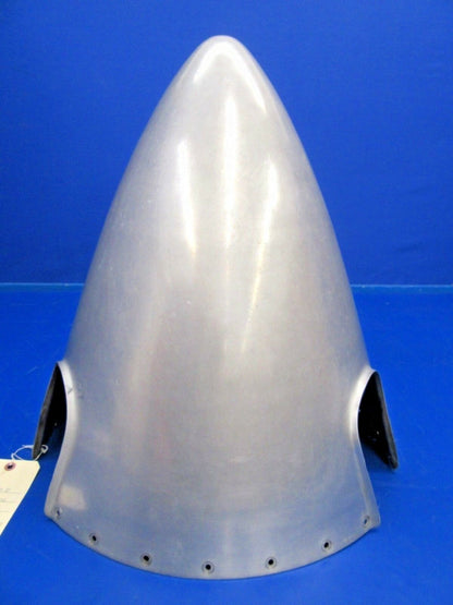 Embraer EMB-110 P2 Bandeirante Bandit Propeller Spinner (0918-270)