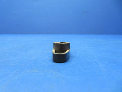 Beech Knob P/N 6307-131 LOT OF 2 NOS (1023-193)