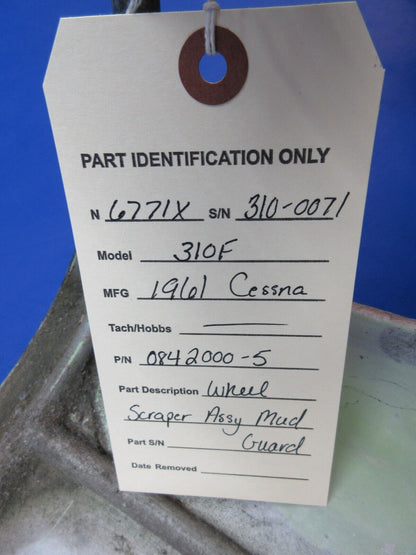 Cessna 310 / 310F Wheel Scraper Assy Mud Guard P/N 0842000-5 (1123-824)