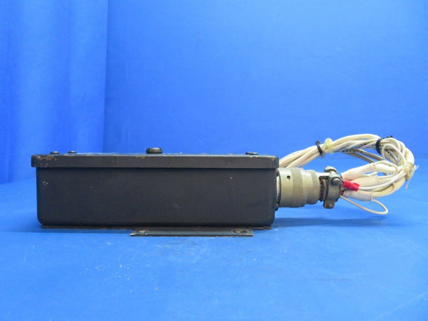 Piper Aerostar 602P Gull Airborne Control Unit 28 V P/N 360-961-001 (0123-648)