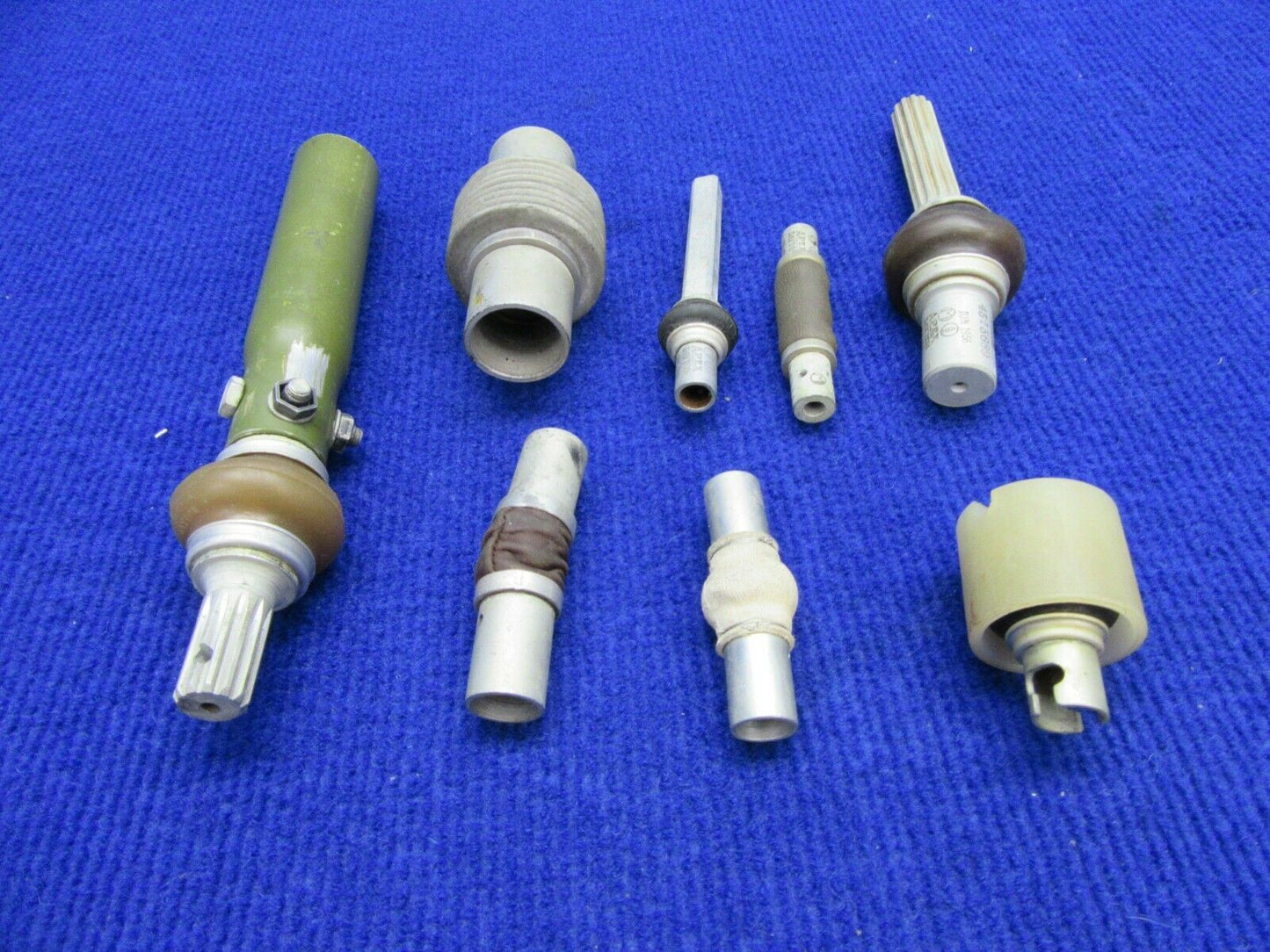 Apex Dayton Universal Joints P/N UJ-686 Vintage 1950 LOT OF 8   (1121-532)
