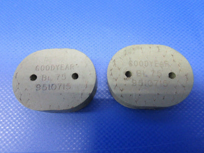 Goodyear Brake Lining P/N 9510715 LOT OF 2 NOS (0224-1270)