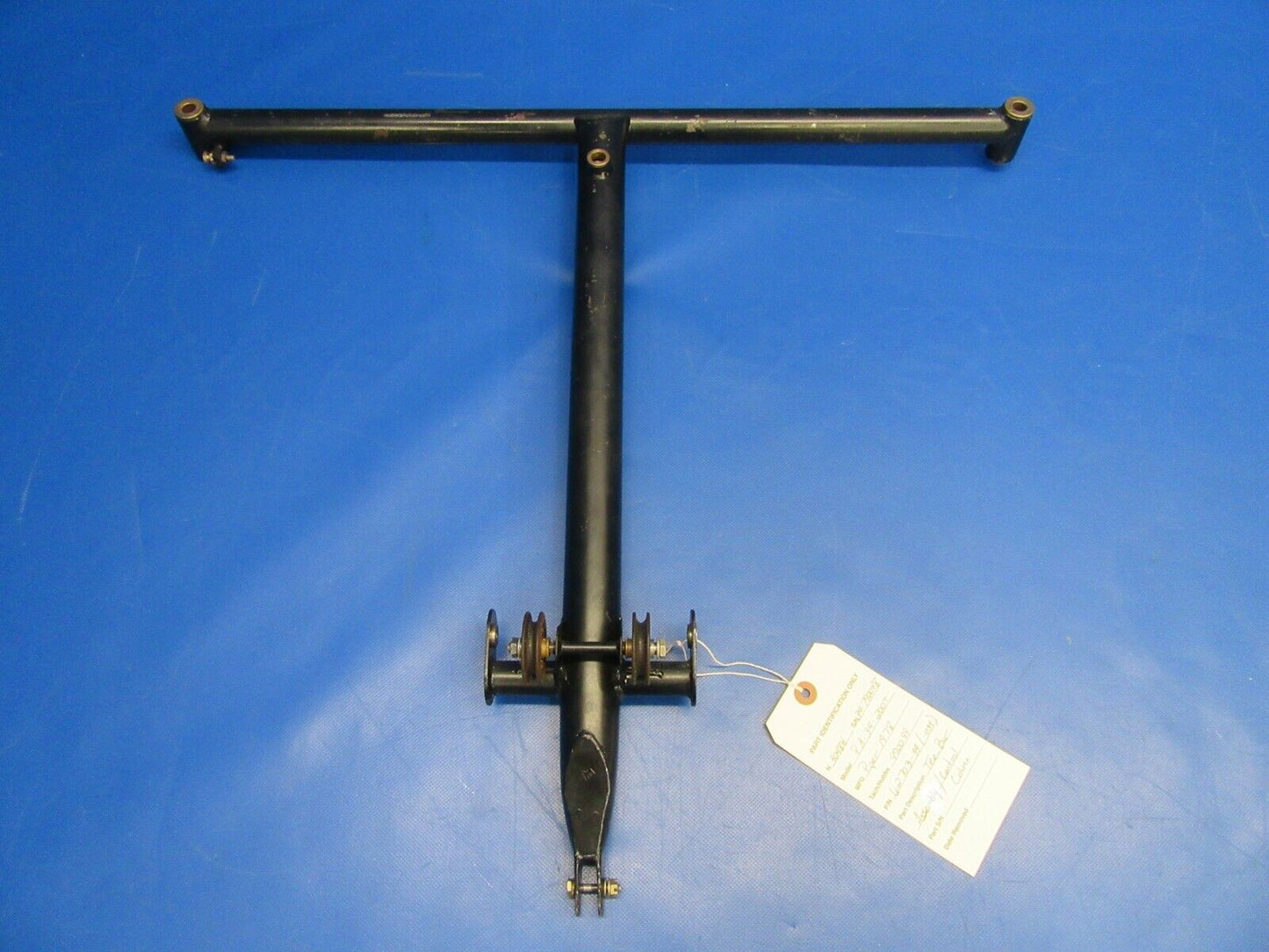 Piper PA-34-200T Seneca II Tee Bar Assy / Control Column P/N 62703-34 (1119-126)
