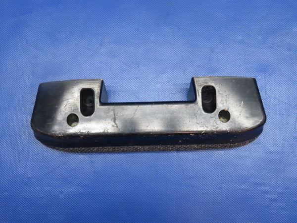 Cessna 172 Armrest Assy P/N 1414082-14 (0124-1131)