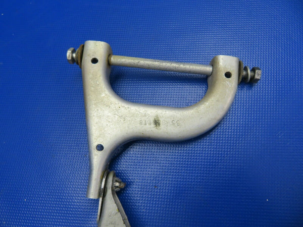 Beech N35 Bonanza Landing Gear Door Rod & Idler RH P/N 45-815003-1 (0121-386)