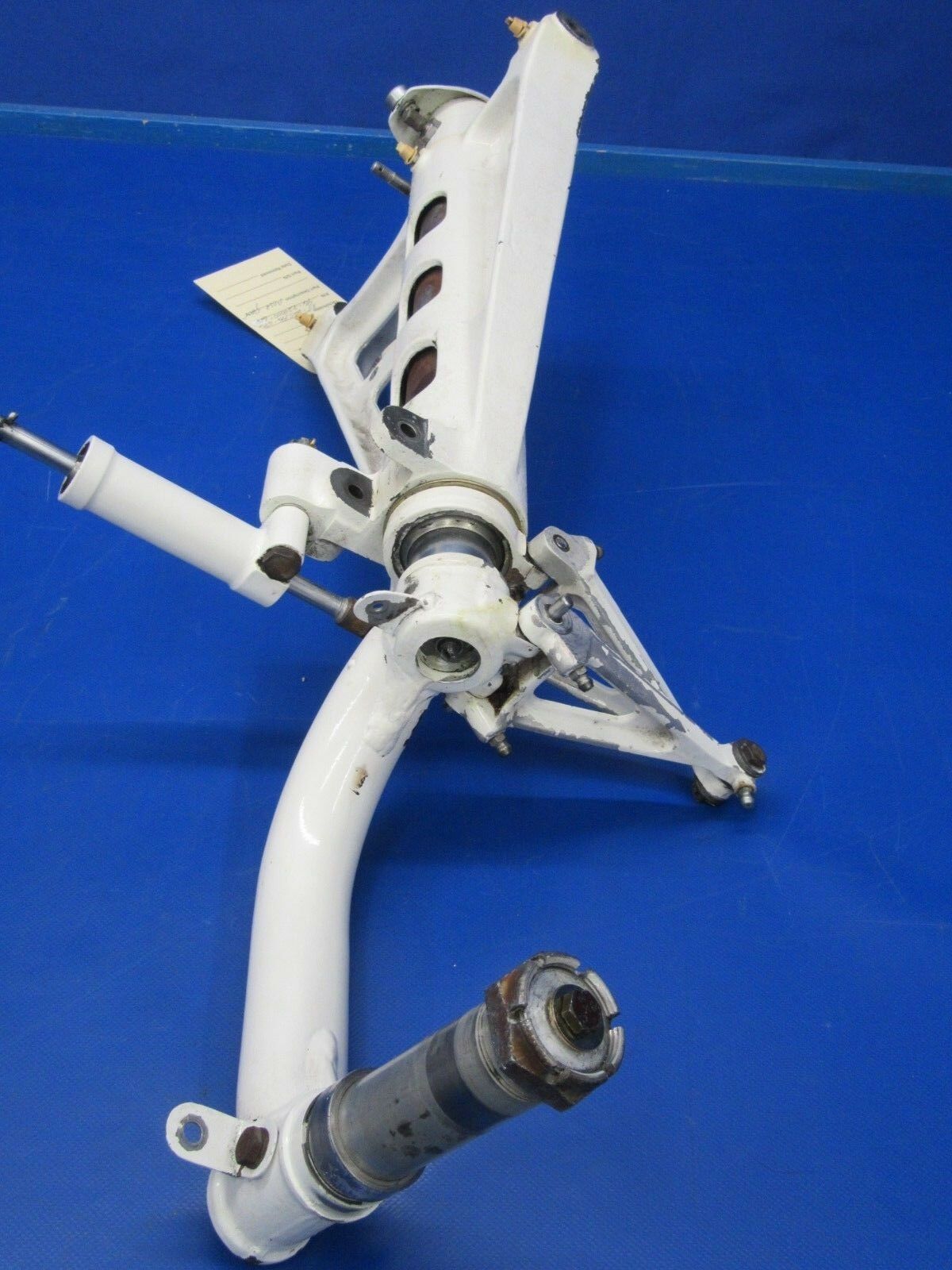 Beech Baron 95-B55 Nose Gear 96-820000-618, 35-825196-696 (1118-02)