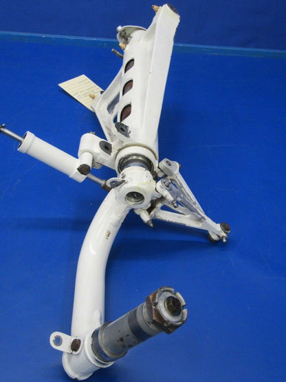 Beech Baron 95-B55 Nose Gear 96-820000-618, 35-825196-696 (1118-02)