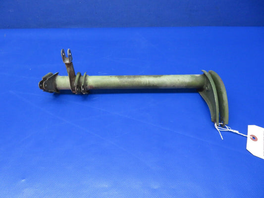 Early Cessna 310 / 310B RH MG Torque Tube Retract P/N 0843510-16 (1223-225)