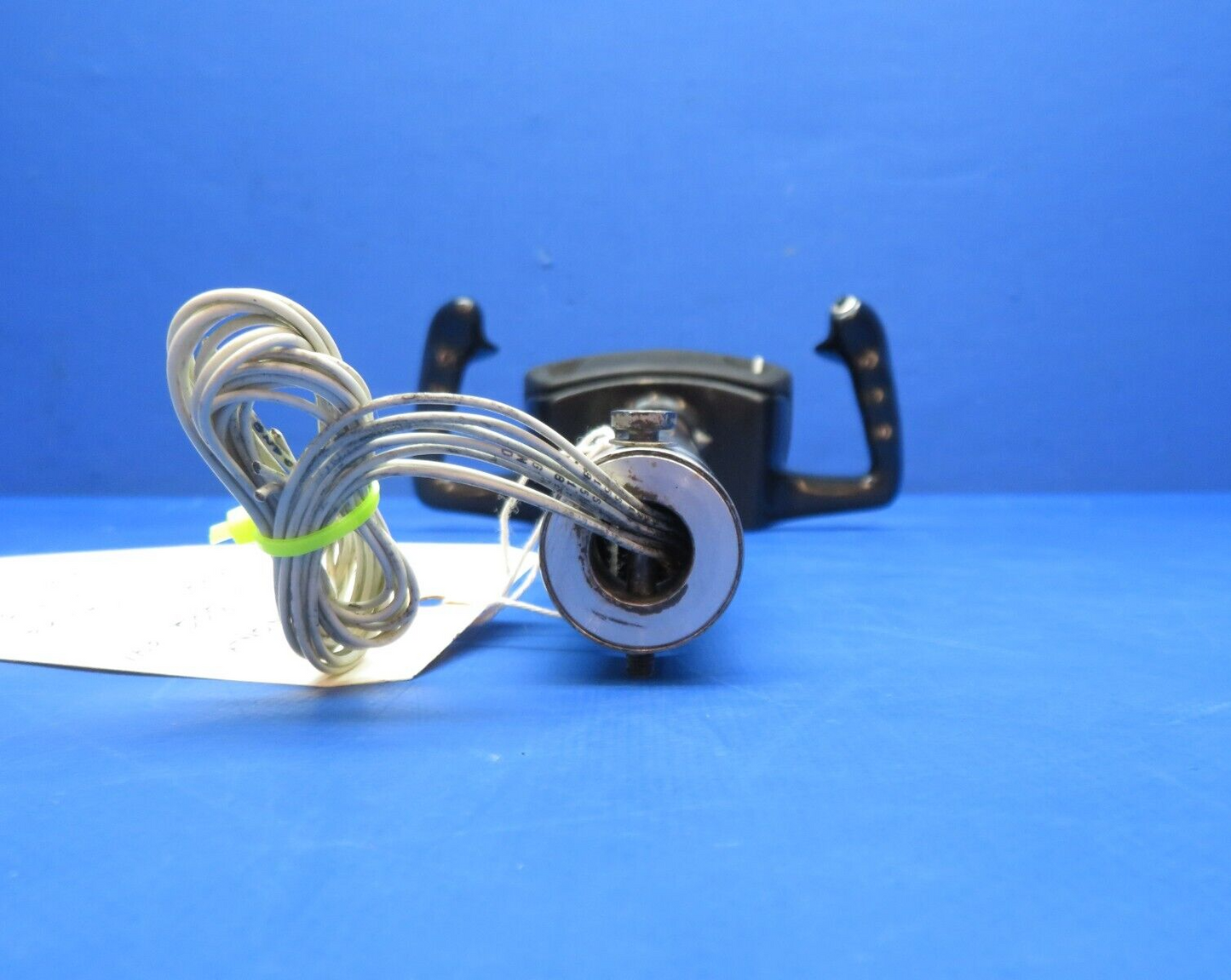 Cessna 310 / 310Q LH Pilot Control Wheel / Yoke Assy P/N 5261001-6 (0823-650)
