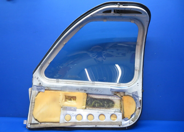 Beech 95-B55 Baron Cabin Door Assembly P/N 36-420010-3, 36-420010-605 (0623-353)