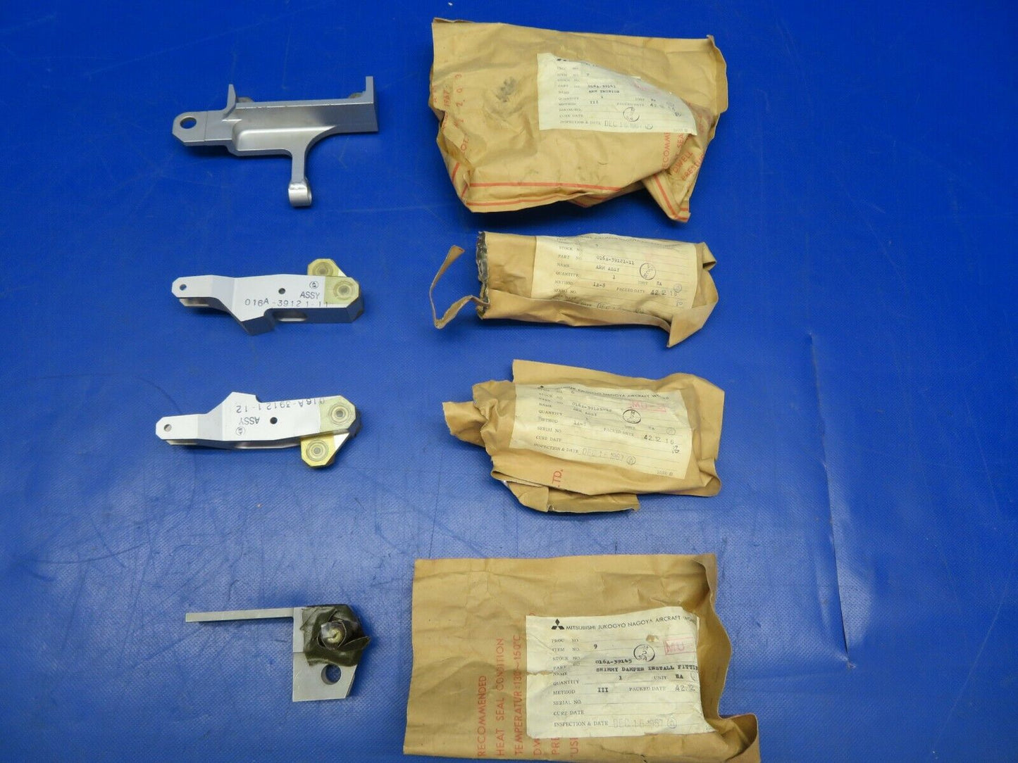 Mitsubishi MU-2 Aircraft Shimmy Dampener, Trunnion Arm Original Parts (0720-624)