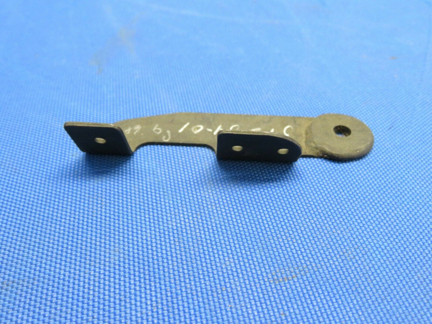 Piper PA-23-250 Aztec Cowl Flap Hinge P/N 31284-001 NOS (1120-142)