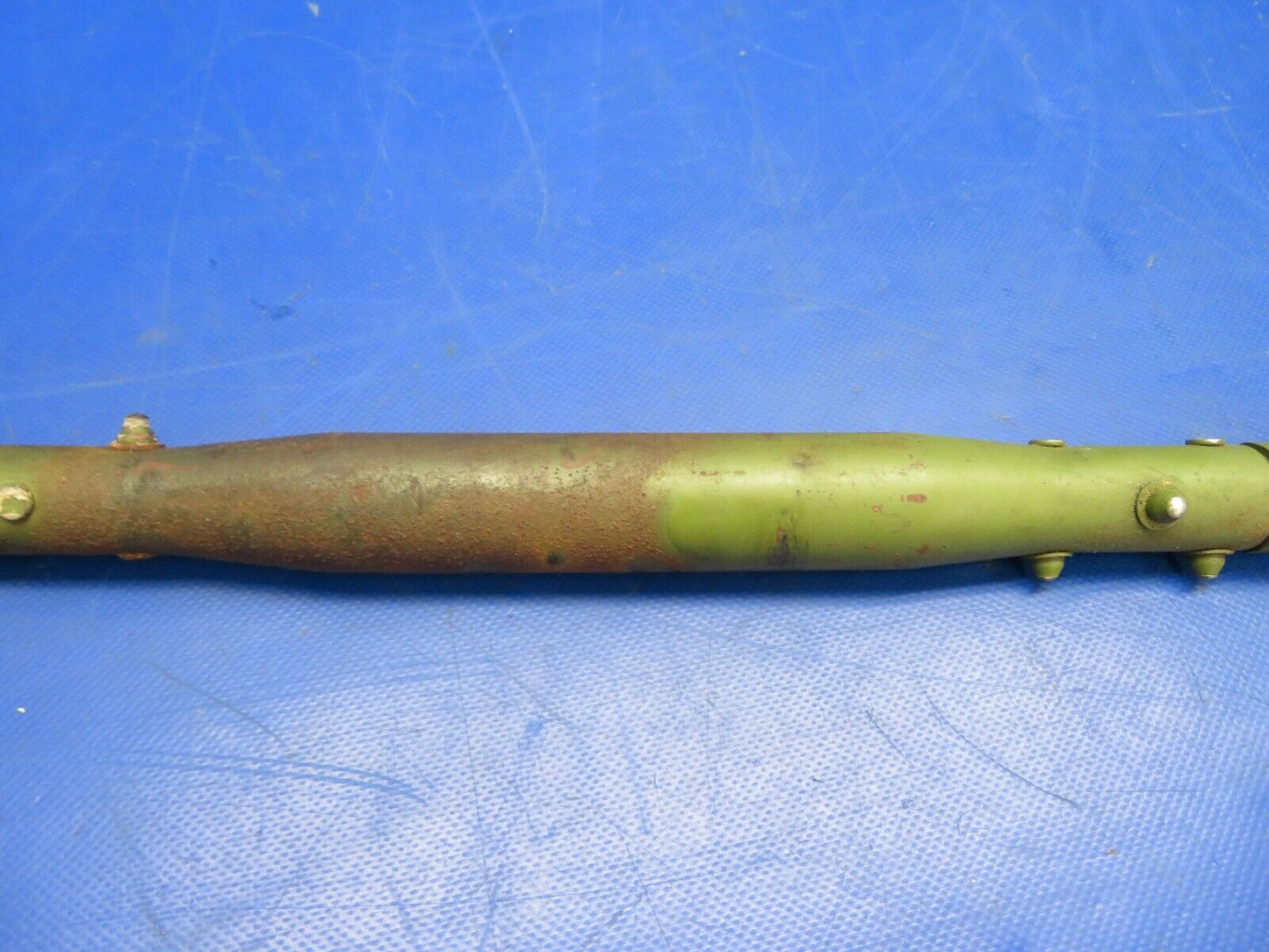 Cessna 310P Tube Nose Gear Retract CTR INBD RH Push/Pull P/N 0843406-1 (0720-311