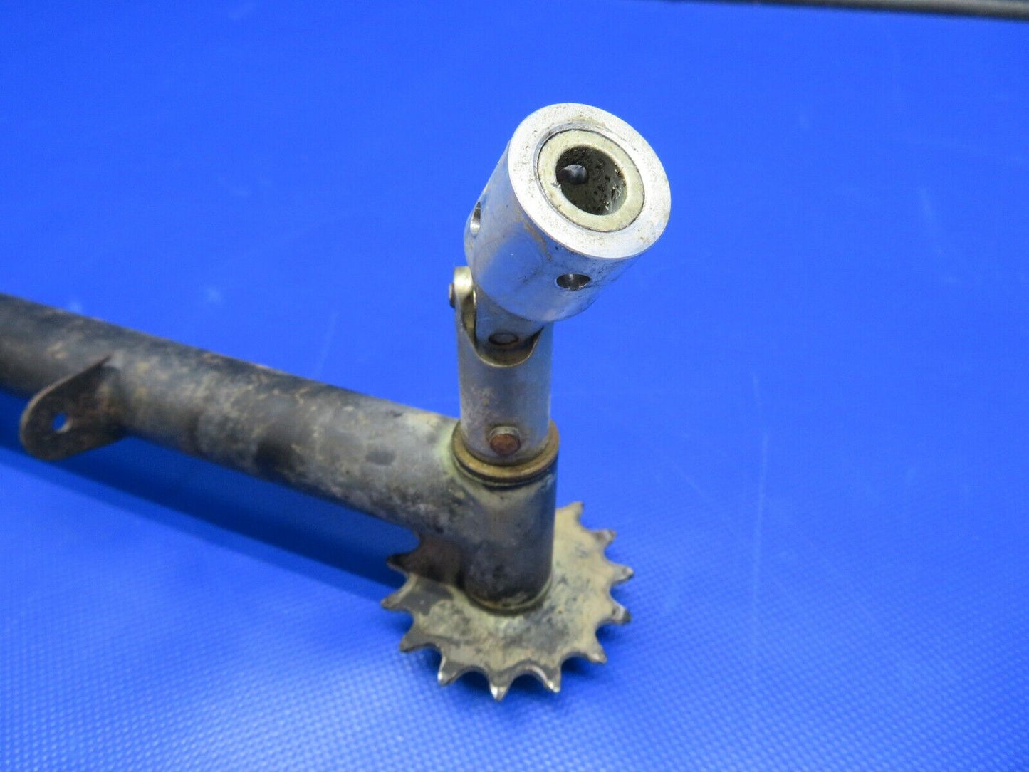 Piper PA-28-140 Control Column Assy P/N 62019-03 (1220-444)