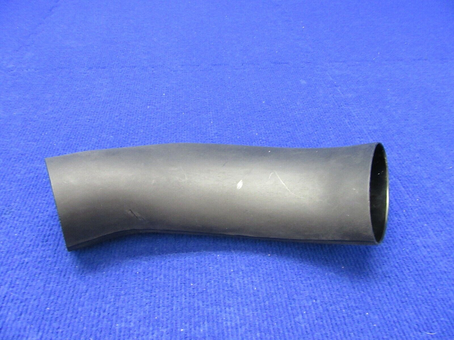 Cirrus SR-22 Duct Assembly FWD P/N 20716-001 (1221-566)