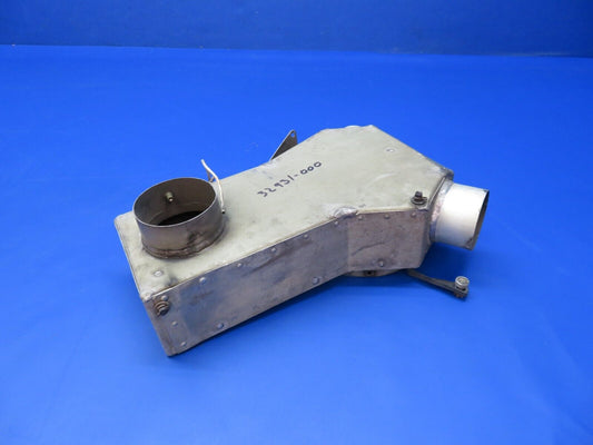 Piper PA-23-250 Aztec Air Distribution Box Assy P/N 32931-00 (1122-341)